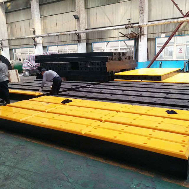 Yellow UHMWPE And Plastic Marine Fender Pads 