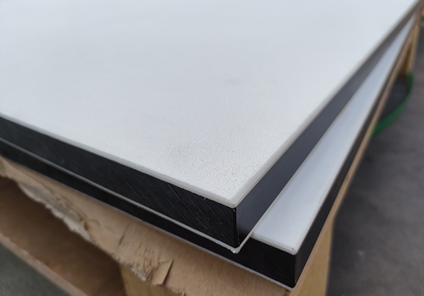 Good mechanical properties UHMWPE / HDPE layered sheet recycled plastic sheet for playground