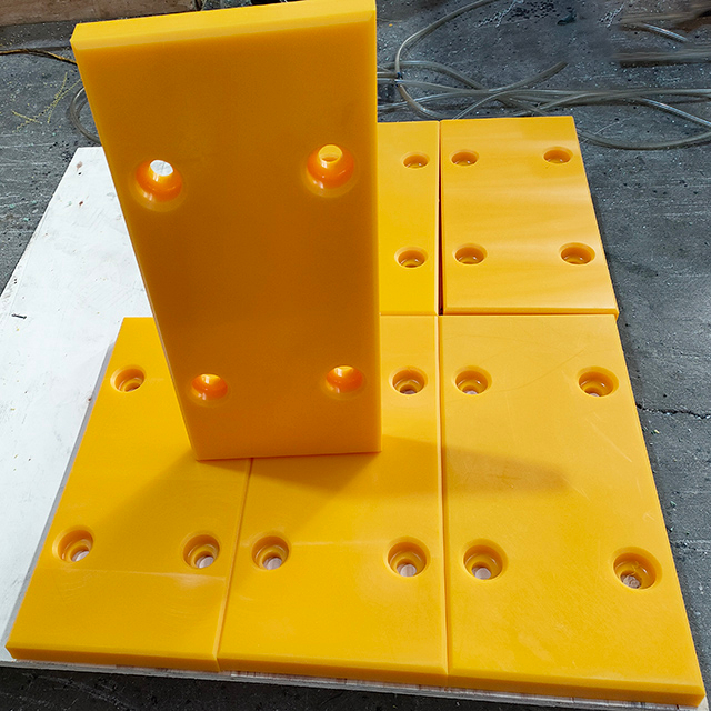 Yellow UHMW-PE Fender Pads UHMW DEFENSE PANEL PADS