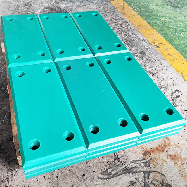 Green UPE Marine Fenders / Dock Fender Pads