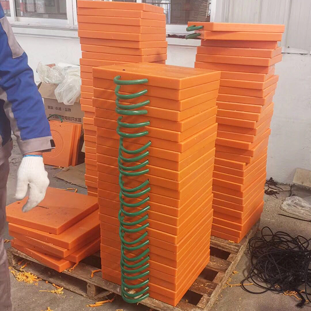 Medium Outrigger Pad - Yellow Orange Color