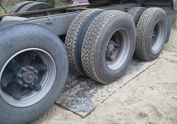HDPE black mats ground protection mats