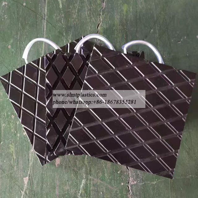 Non-slip Surface Crane Outrigger Stabilizer Pads UPE Crane Outrigger Pad