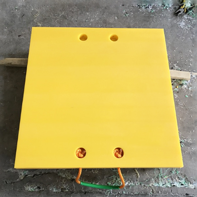 UHMWPE OUTRIGGER PAD Circular Shape Square Shape